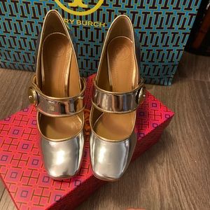 Tory Burch Silver Pumps